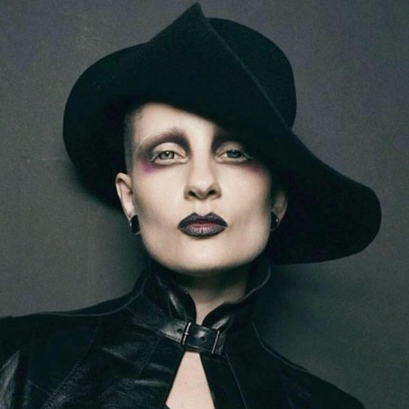 Hi! Welcome! :) - Picture 2 of 4